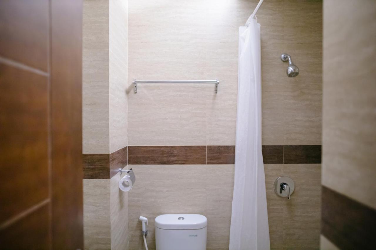 Biz Hotel City Center 암본 외부 사진