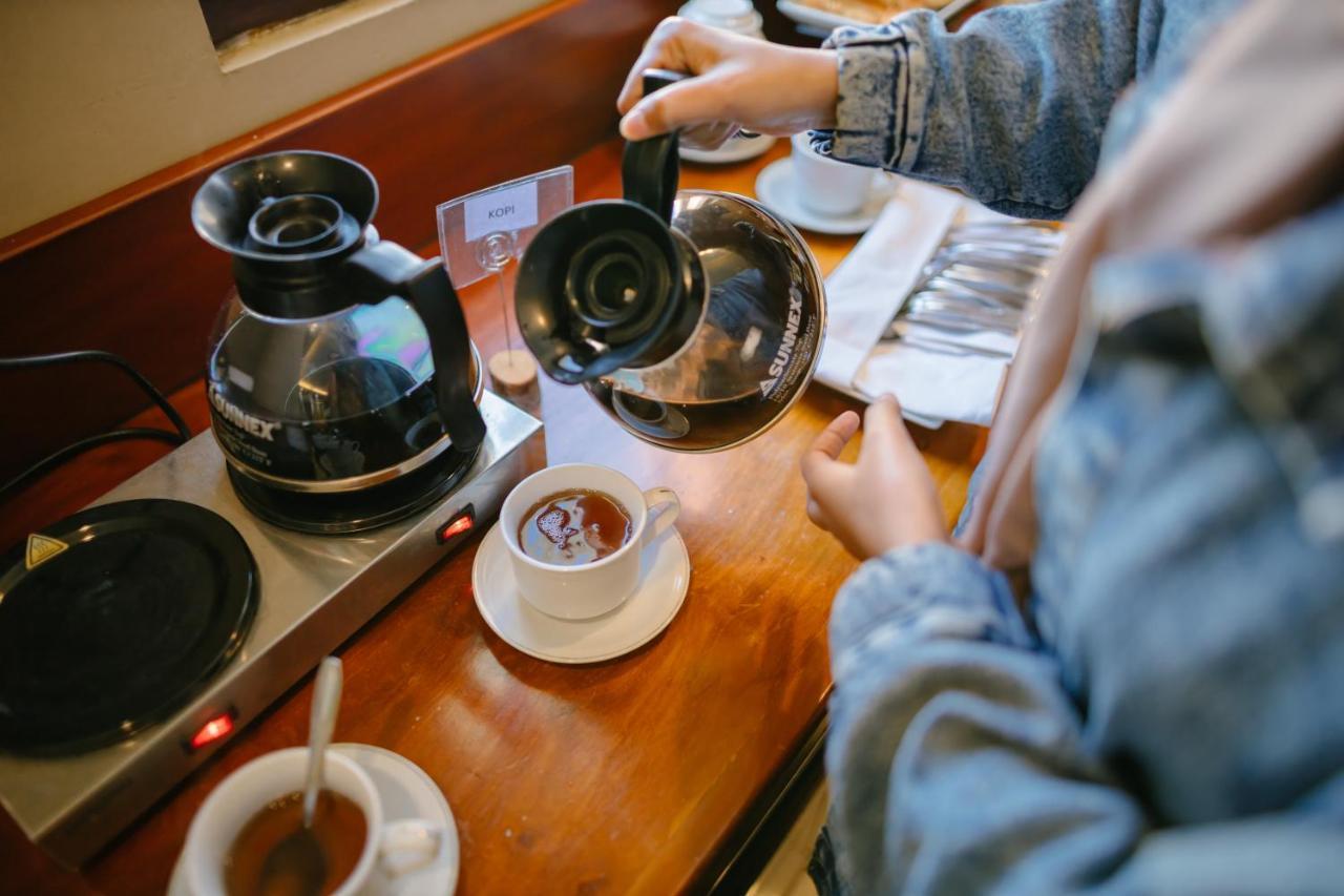 Biz Hotel City Center 암본 외부 사진
