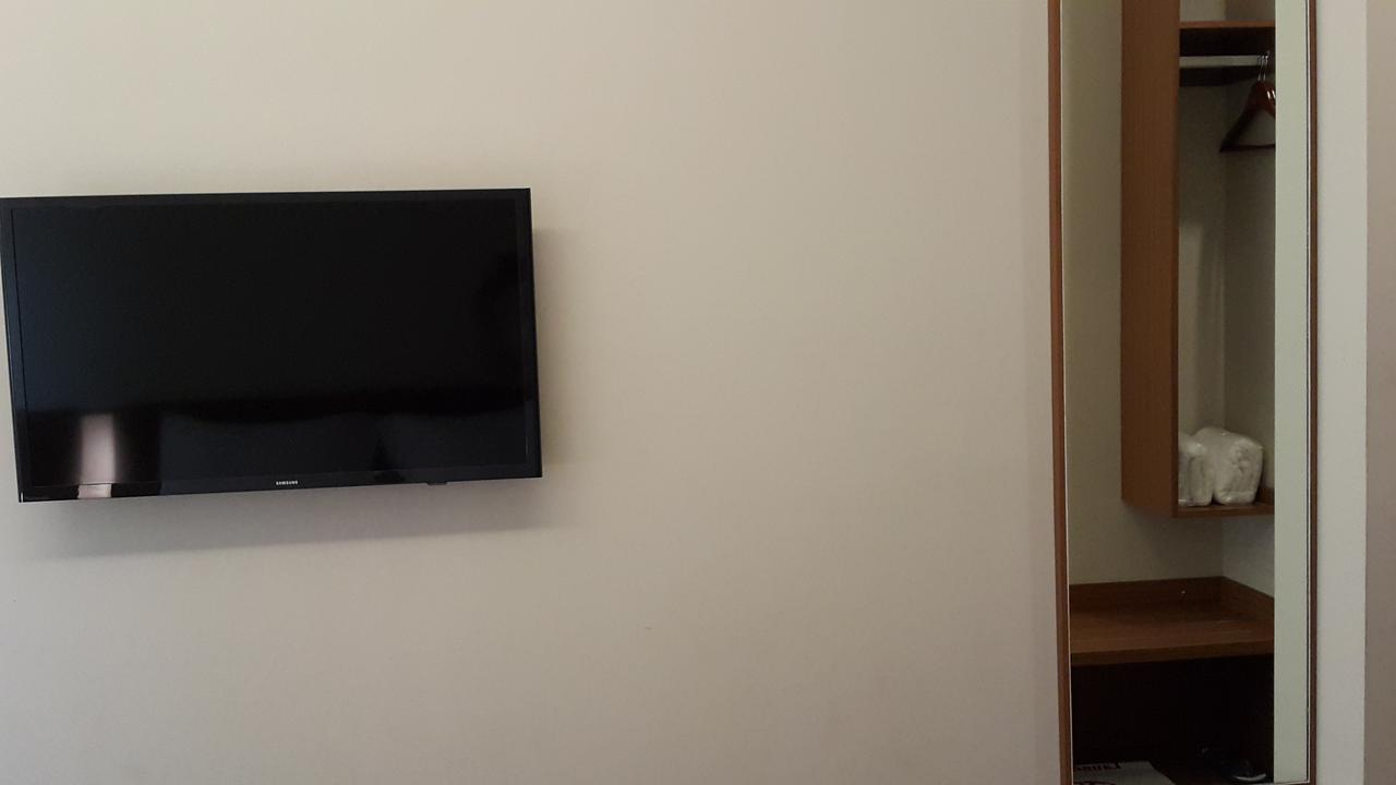 Biz Hotel City Center 암본 외부 사진