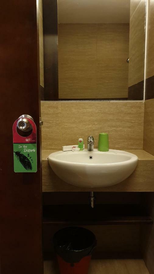 Biz Hotel City Center 암본 외부 사진